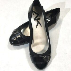 ANNE KLEIN BALLETT FLATS, Size 7.5, Color Black